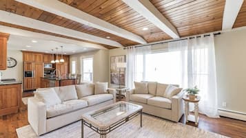TV, Netflix, streaming services, offices