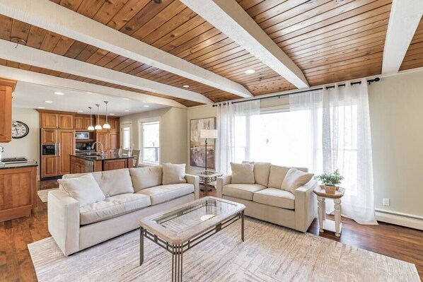 TV, Netflix, streaming services, offices