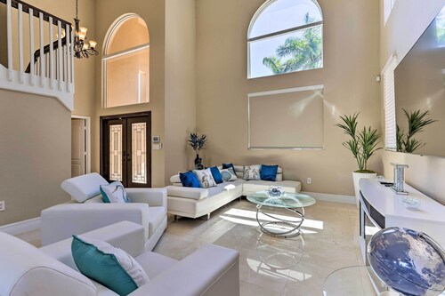 Spacious Miami Retreat w/ Grill, Pool & Dock!