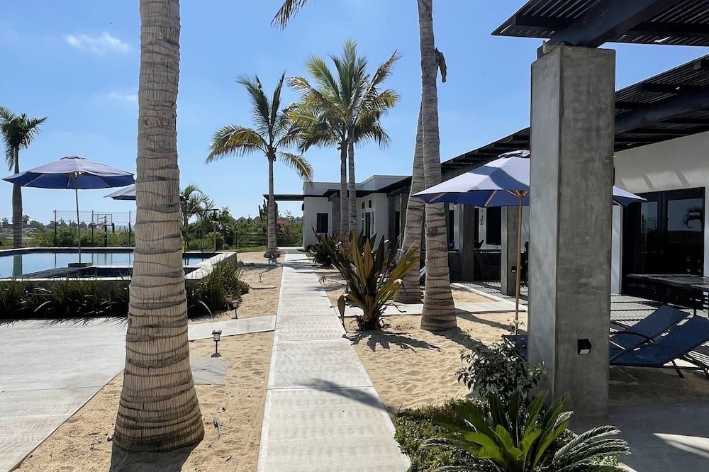 Las Palmas Hotel