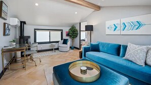 Smart-TV, peis, Netflix og Hulu