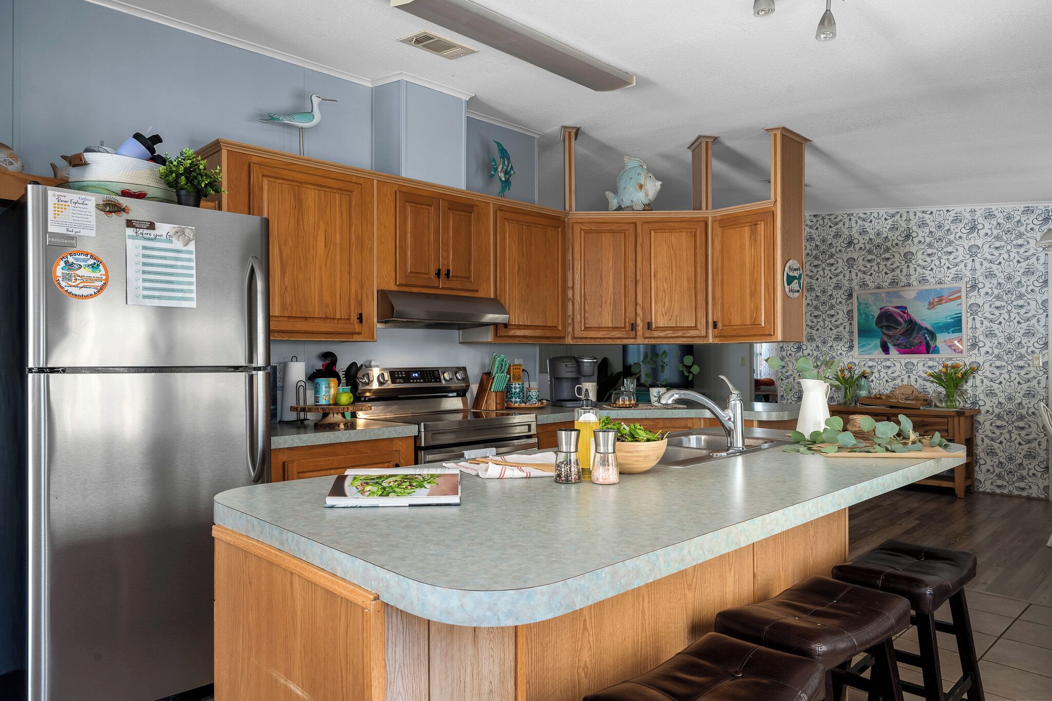 雪櫃、微波爐、焗爐、爐具