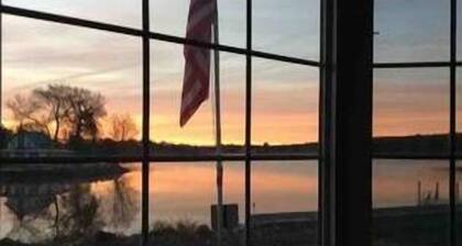 Rustic Riverside Charm and Exclusive Fishing Access!