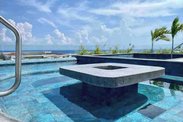 Alberca al aire libre 