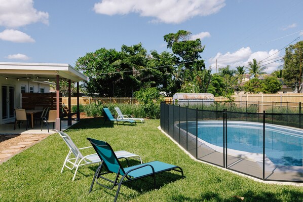 Outdoor pool, a heated pool