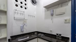 Unclassified image, 5 of 25, button - Studio in Copacabana Ideal for the Family Jc509 (Rio de Janeiro)