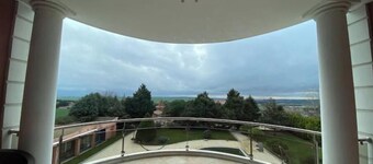 Luxury villa with private pool in Silivri 
