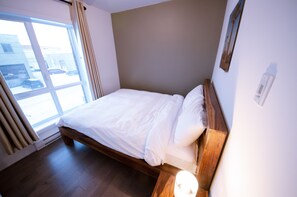 Room - Mondern 2BR*brand-new*Wi-Fi*gym* (Montréal)