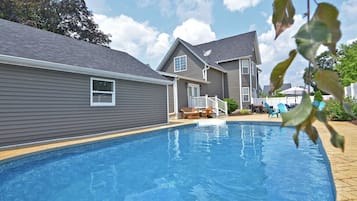 Piscine extérieure