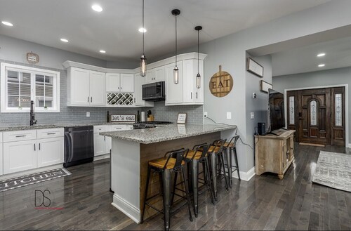 Amazing Victorian Home Located in Ottawa