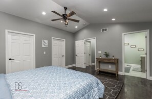 4 bedrooms, WiFi, bed sheets