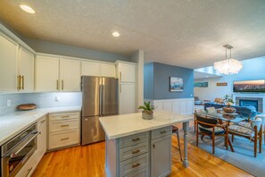 Refrigerador y microondas