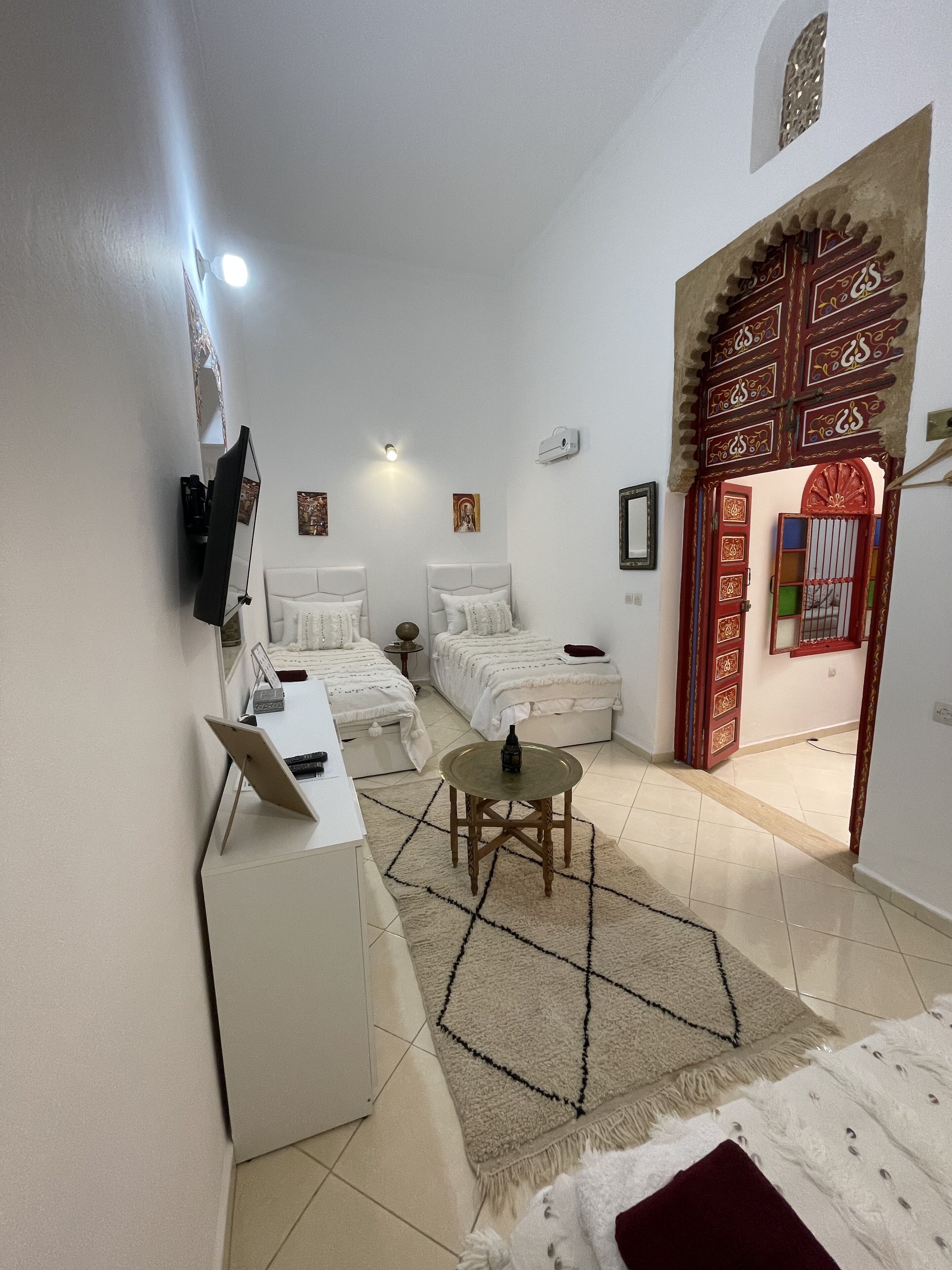 2 chambres, bureau, fer et planche à repasser, Wi-Fi gratuit