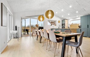 Dining - Beach front home in Hadsund with sauna (Hadsund)