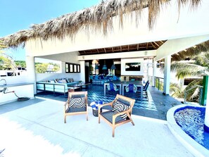 Outdoor dining - 10br villa with the greatest roof top in Sayulita, and only steps from the beach (Sayulita)
