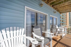 Terrace/patio - Oceanfront 3400 sqft Penthouse Luxury 7BR End Unit (North Myrtle Beach)