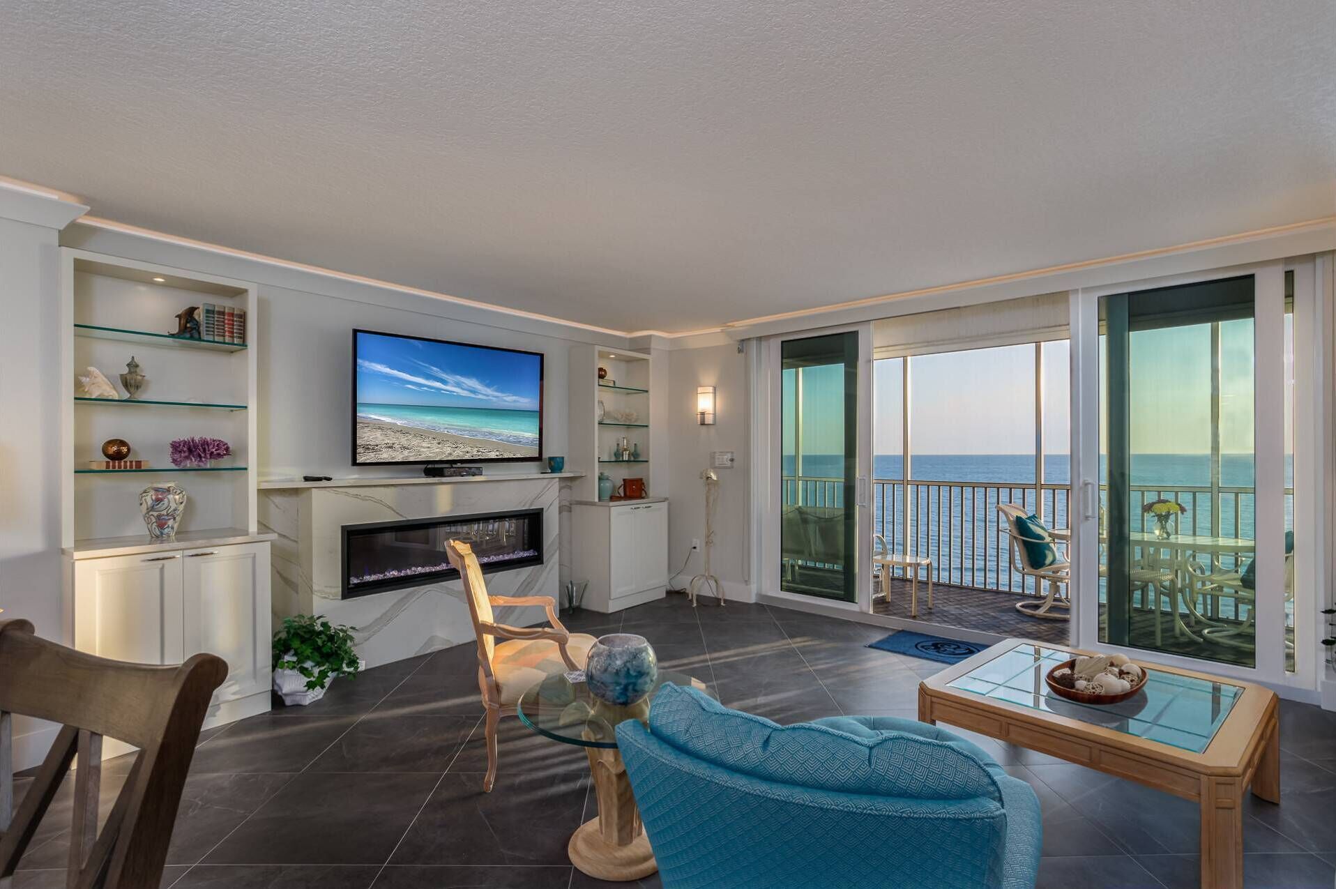 Condo (Crystal Sands Beach Elegance) | Ngoại thất