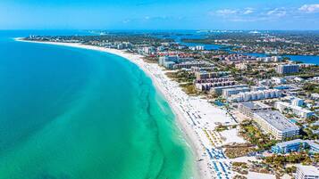 Condo (Vista Hermosa 3rd Floor - Elevator) | Exterior