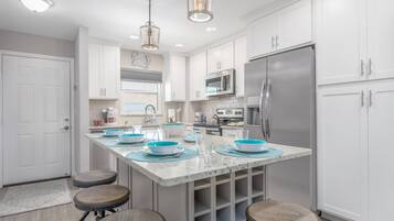 Condo (Vista Hermosa 3rd Floor - Elevator) | Exterior