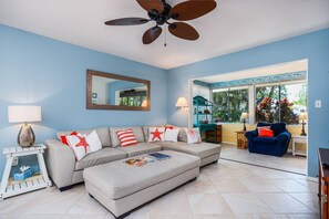 Condo (Moonmist Circle-Steps to Heated Pool) | Exterior - Moonmist Circle-steps to Heated Pool (Siesta Key)