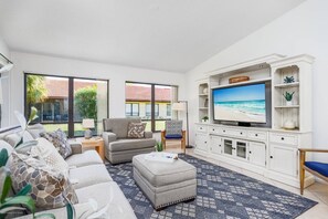 Exterior - Yellow Pine Villa (Sarasota)