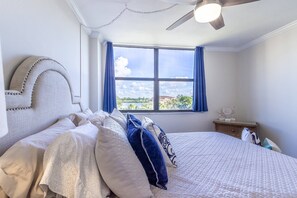 Exterior - Harbor Towers 4th Fl Pool & Bay Views End Unit (Siesta Key)