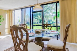 Condo (Midnight Cove II Ground Level Close t) | Exterior