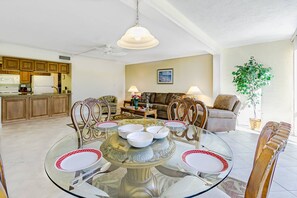 Condo (Midnight Cove II Ground Level Close t) | Exterior - Midnight Cove II Bldg 5, 1st Fl Close to Pool (Siesta Key)
