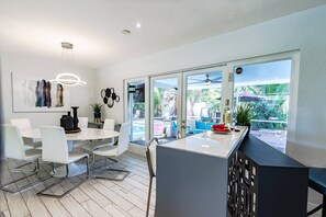 Exterior - Fruit & Wine Saltwater Pool Home (Sarasota)