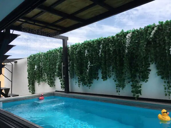 Alberca al aire libre