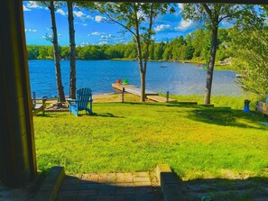 Property grounds - Beautiful lakefront cottage with sandy beach & private dock (Dunchurch)