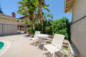 تناول الطعام بالخارج