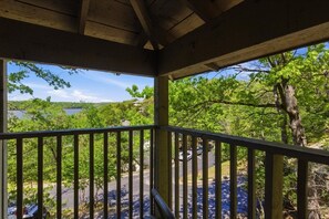 Property grounds - Great Location, Margaritaville Amenities & Hot Tub (Osage Beach)