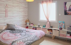 4 chambres, fer et planche à repasser, Wi-Fi gratuit