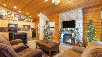 Smart TV, fireplace, DVD player