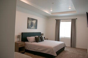 3 chambres, fer et planche à repasser, Wi-Fi