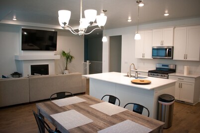 Little Valley Gateway Entire New Home