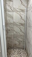 Shared Dormitory | Bathroom