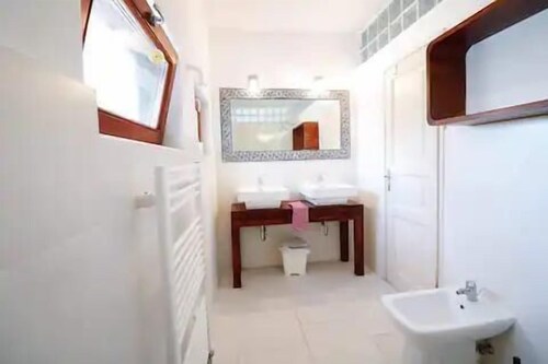 MAHARAJA MOUNTAIN palace 3-Bed Apartment in Buda