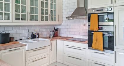 4 bedroom nice home in Farsund