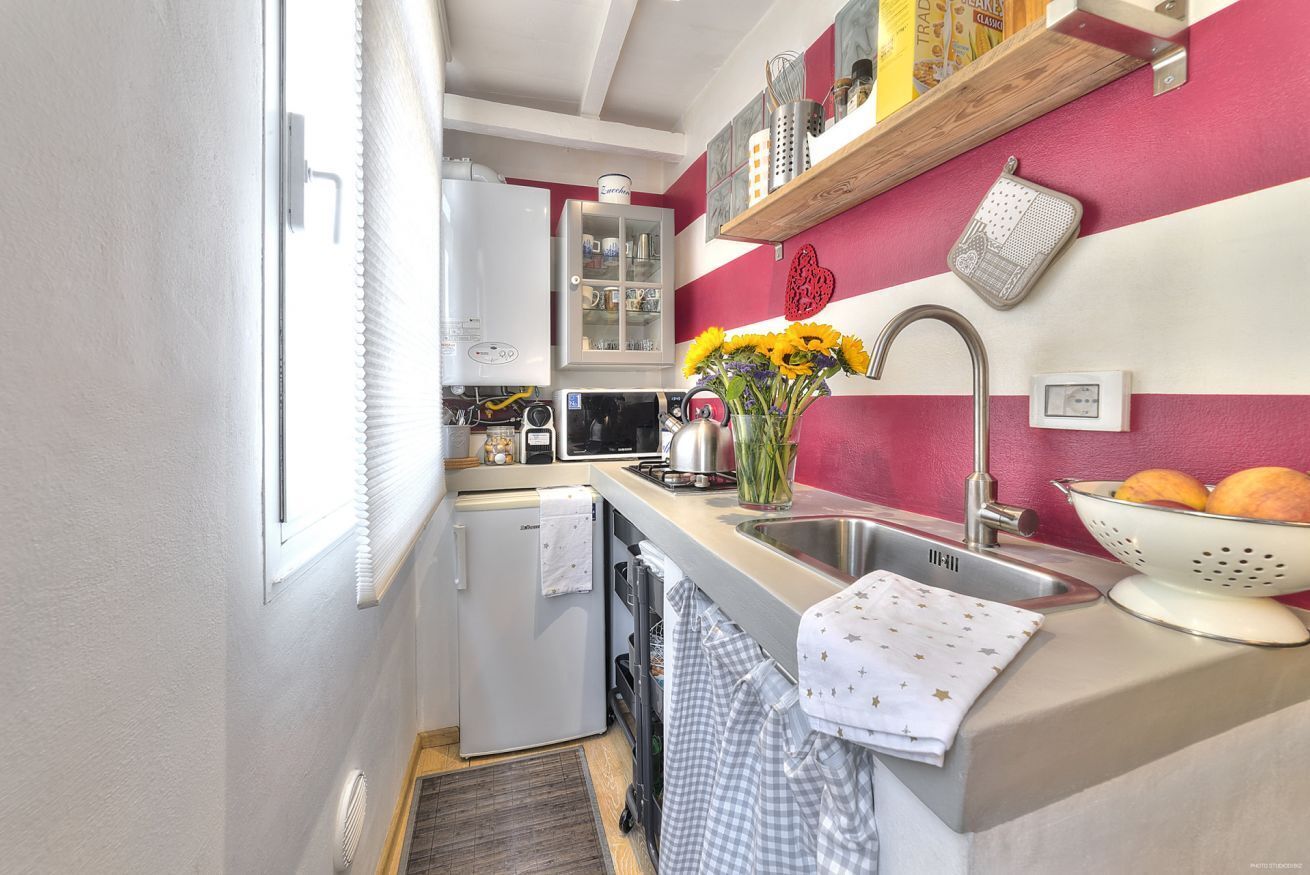 Fridge, microwave, stovetop, toaster
