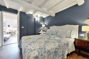 1 bedroom, iron/ironing board, WiFi, bed sheets - Santo Spirito Romantic by Mmega (Firenze)