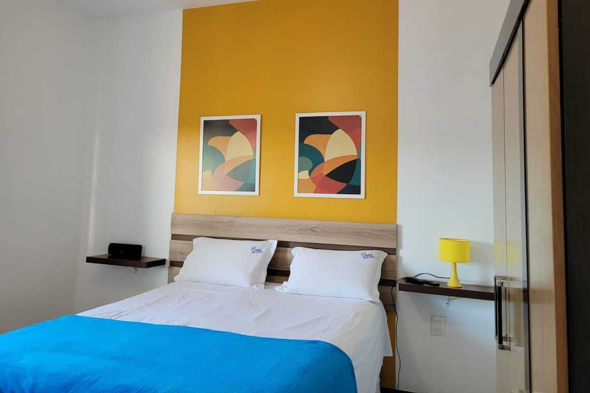 Comfort Townhome | 2 bedrooms, premium bedding, individually decorated, free WiFi