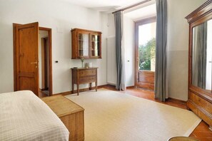 4 Schlafzimmer