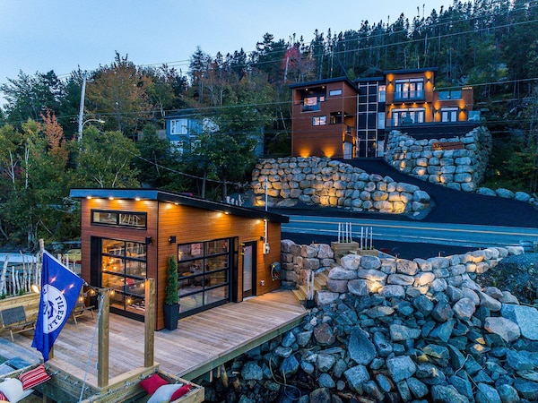 Lux Exec Home Hfx Waterfront Pool Hot Tub - Halifax