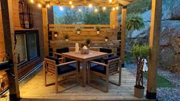 Executive House | Terrace/patio
