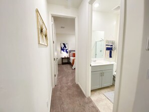 1 bedroom, desk, iron/ironing board, travel crib - Duplex / Kitchen / Great Views / 1 BR 1 BA / Home (Oro Valley)