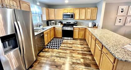 Mariner's Reach; 4 Bedroom w/ 2 King Beds