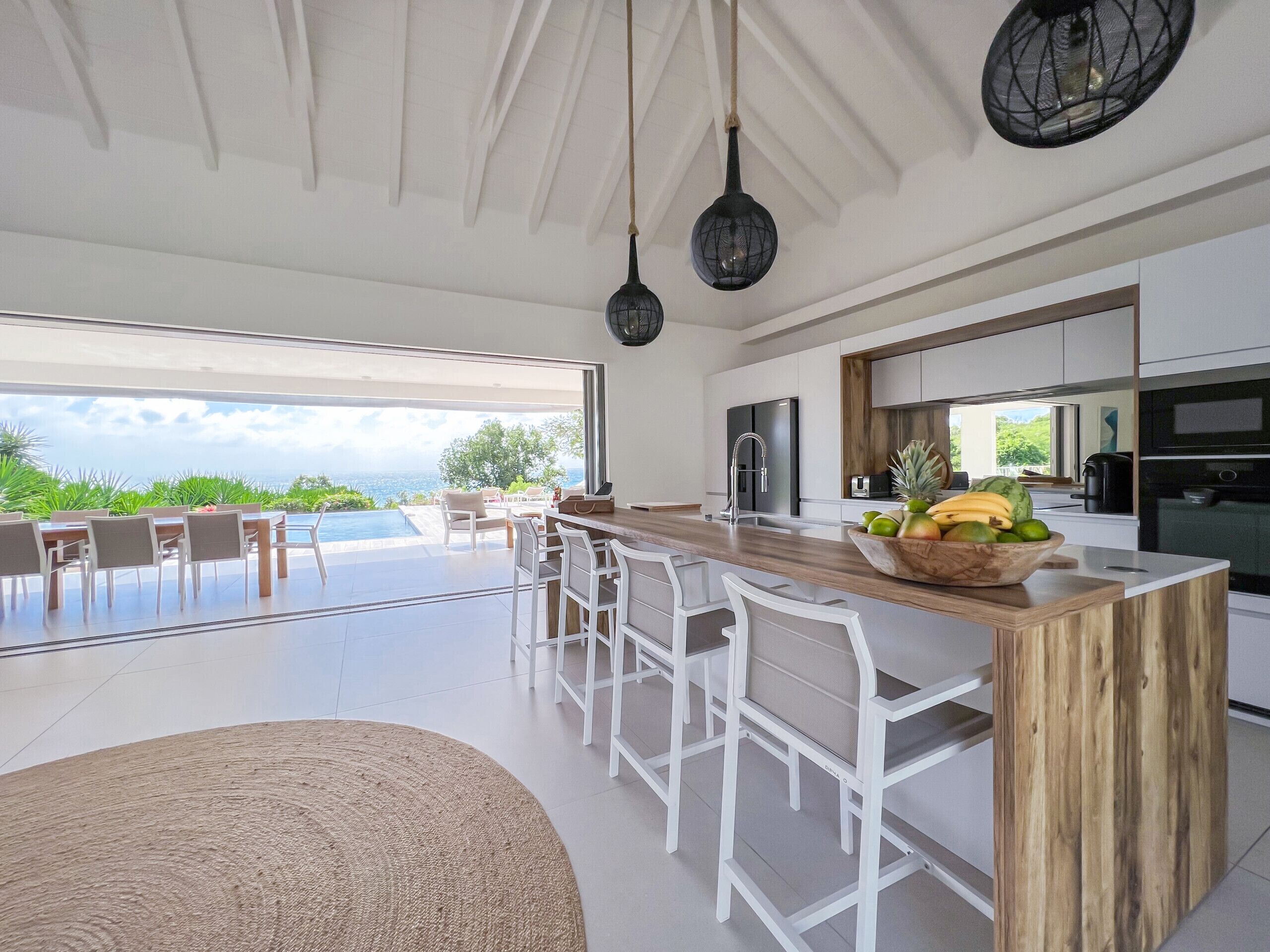 Réfrigérateur, micro-ondes, four, lave-vaisselle