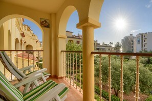 Property grounds - Classic apartment  with communal pool in Javea, Costa Blanca, Spain for 4 persons (Javea)